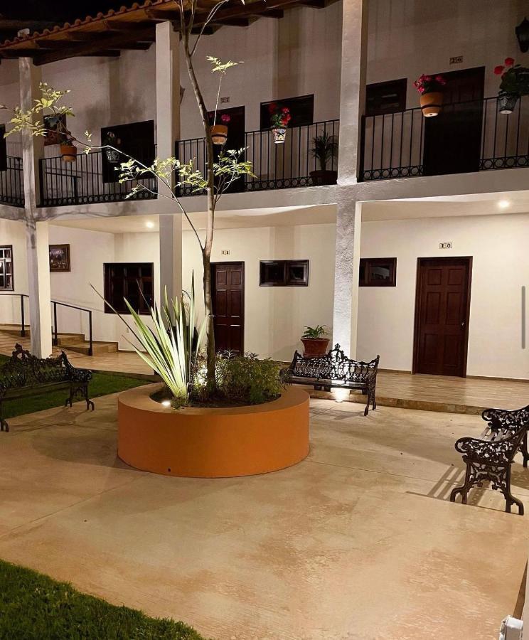 Hotel Casa Francisca Mazamitla. エクステリア 写真
